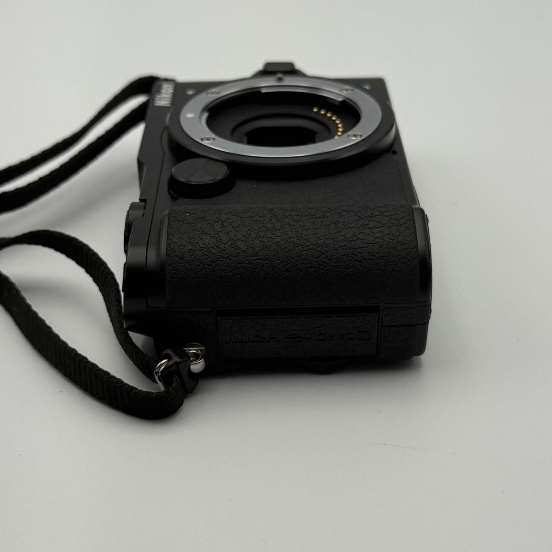 ニコン　Nikon 1 V3 ケース付き