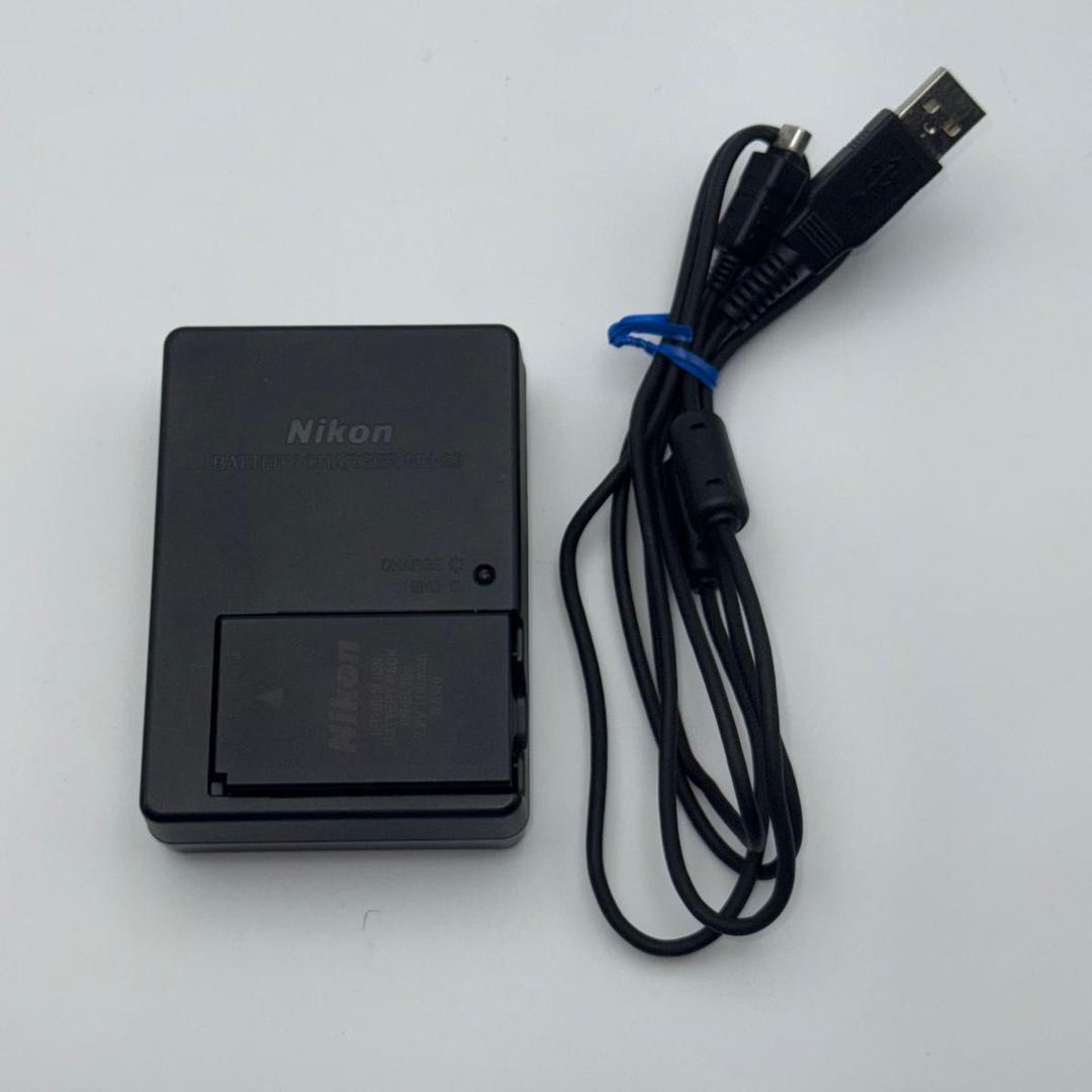 ニコン　Nikon 1 V3 ケース付き