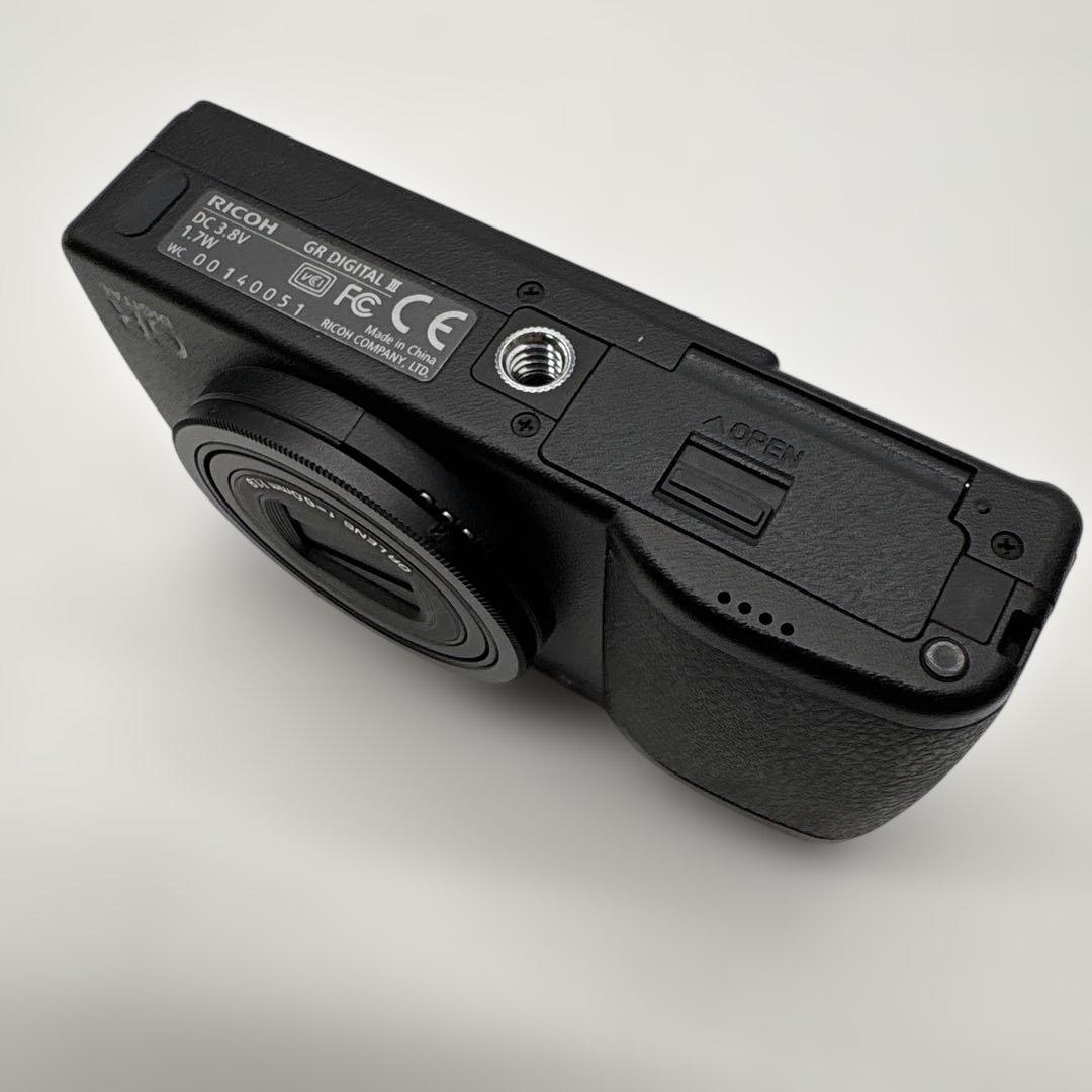 【完品】RICOH デジタルカメラ GR DIGITAL III