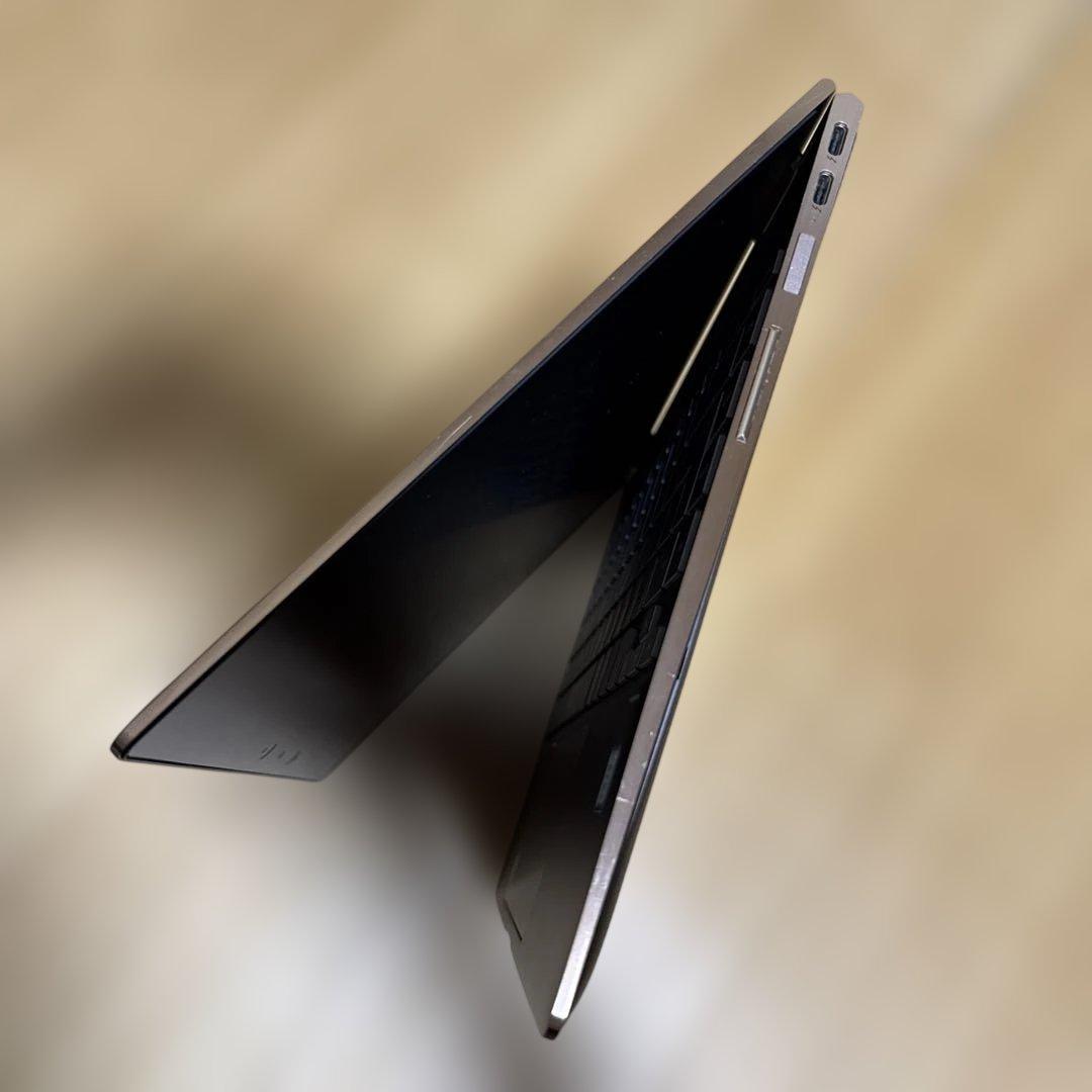 HP Spectre x360 第8世代 i7 model 13-ae014tu