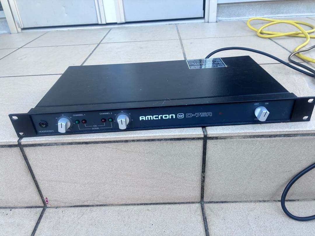 パワーアンプ　crown　D-75R