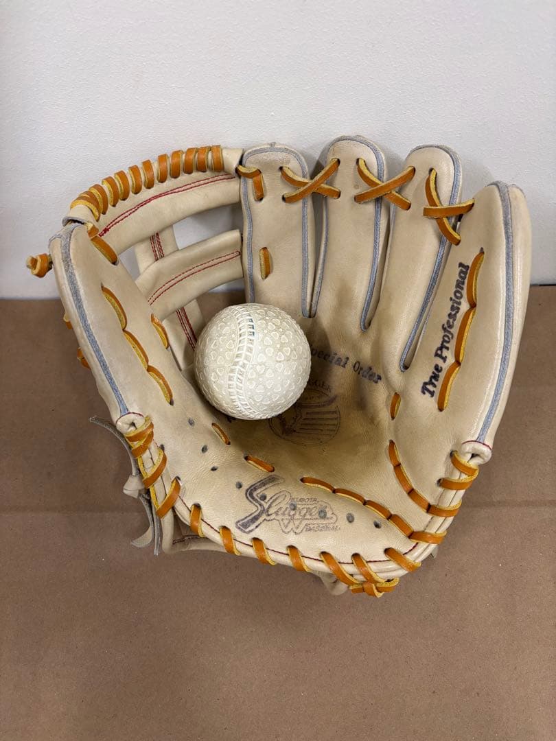 ゆ*ん様 スラッガー　軟式内野用　オーダー