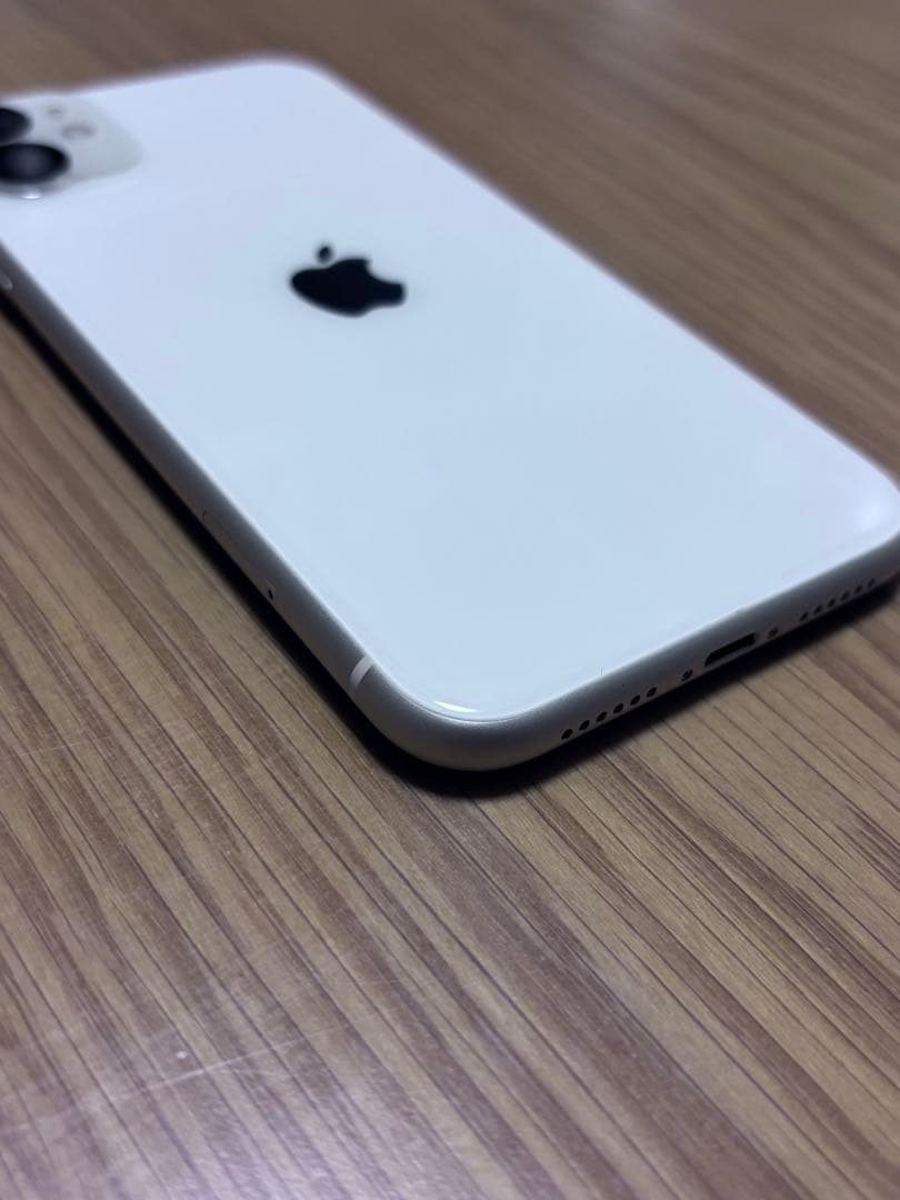 【美品】iPhone11 64GB 本体のみ（付属品なし）