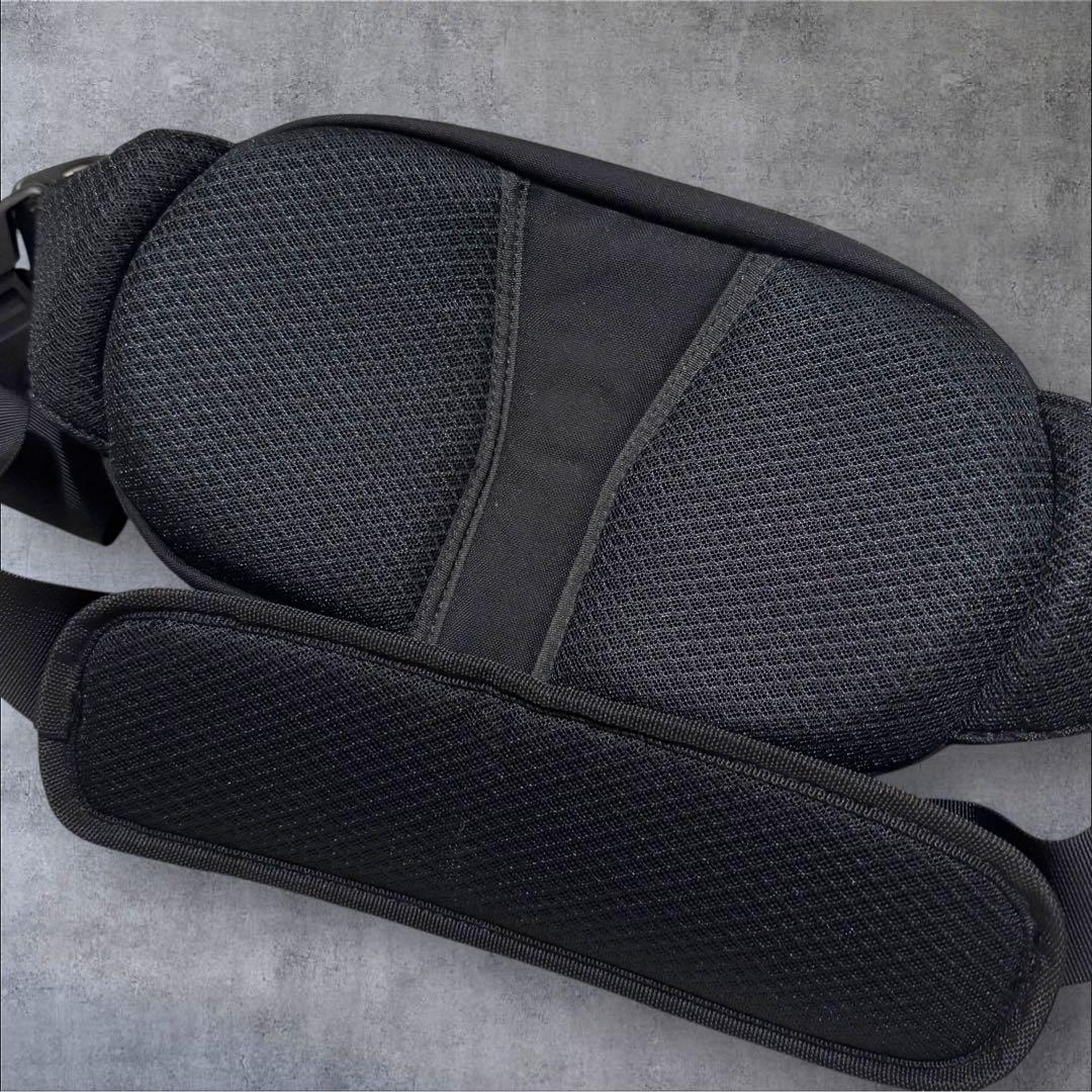 極美品✨ Huggo ハグー ヒップシート ウエストポーチ 黒 ナイロン