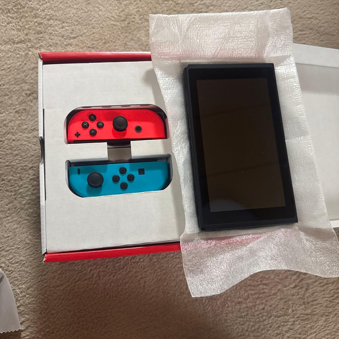 Nintendo Switch 本体 赤/青 Joy-Con 付き