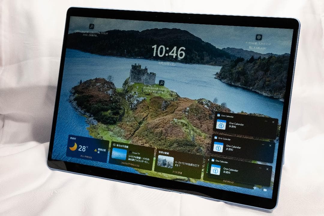 Microsoft Surface Pro 9 サファイア　ピンクの猫