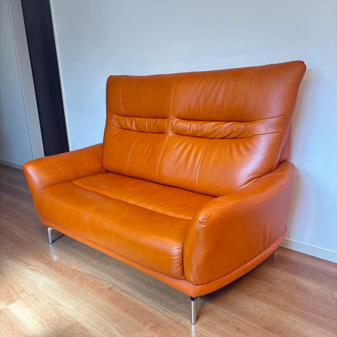 【サブロー】オレンジソファ