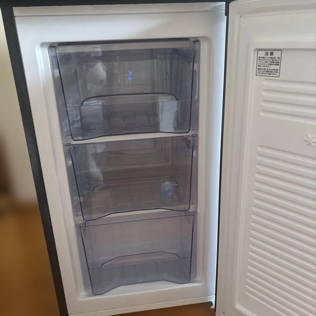 【引取限定】2020年製アイリスオーヤマ　冷凍庫 IUSD-6B-B 中古