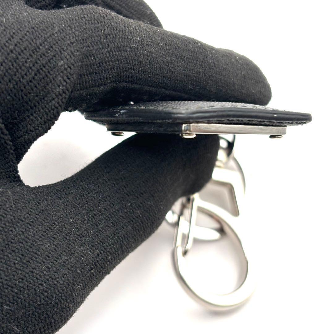 プラダ キーホルダー キーリング 三角ロゴ サフィアーノレザー ブラック 箱
