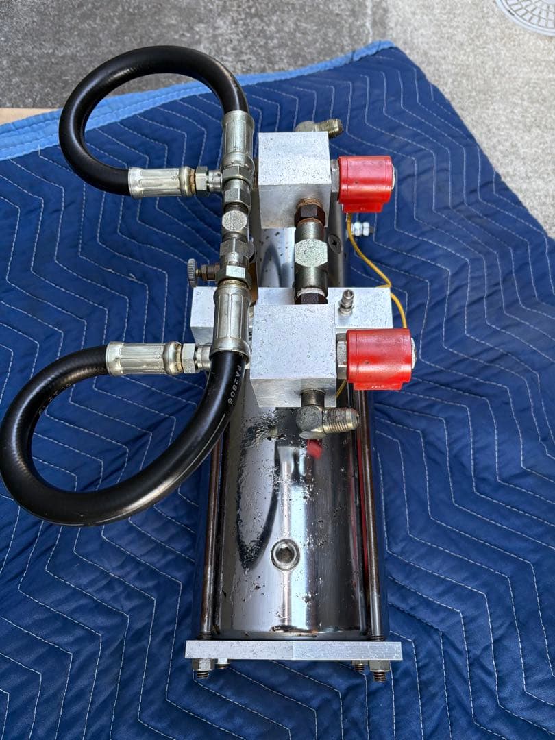 ハイドロ　ポンプ　ローライダー　インパラ　キャデラック　タウンカー　カプリス