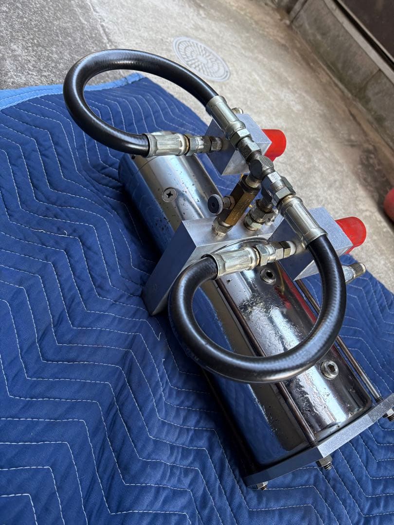 ハイドロ　ポンプ　ローライダー　インパラ　キャデラック　タウンカー　カプリス