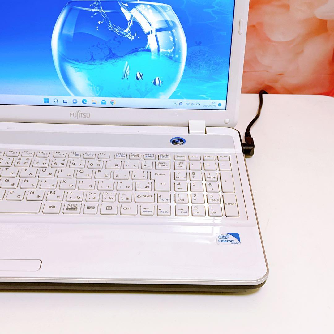 ❤️ポッキリ10,000円❤️すぐ使えるノートパソコン windows11 カメラ付