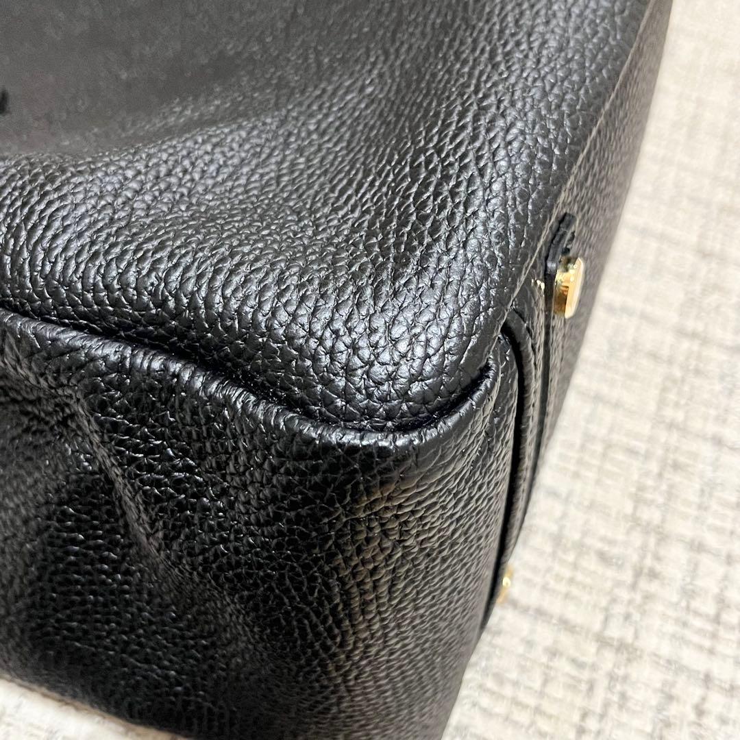 未使用品　A.D.M.J ハンドバッグ　シボ革　金具　ブラック　レザー　黒