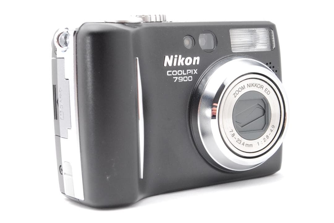 【使用感少　美品】Nikon COOLPIX 7900　コンデジ　クールピクス