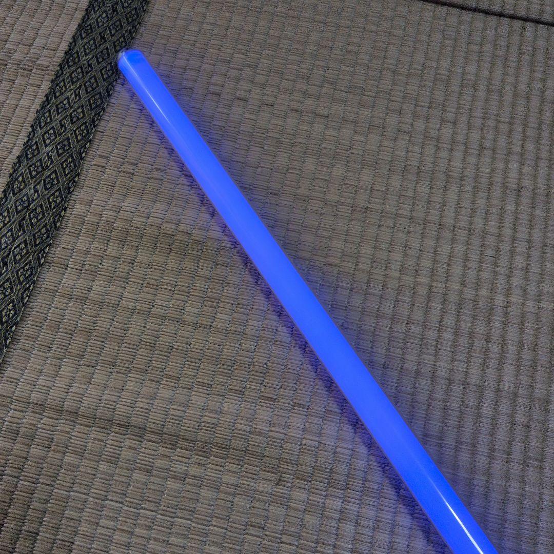 ひ*0様 「希少」正規品 青　ライトセーバー マスターレプリカ　音＆光可動