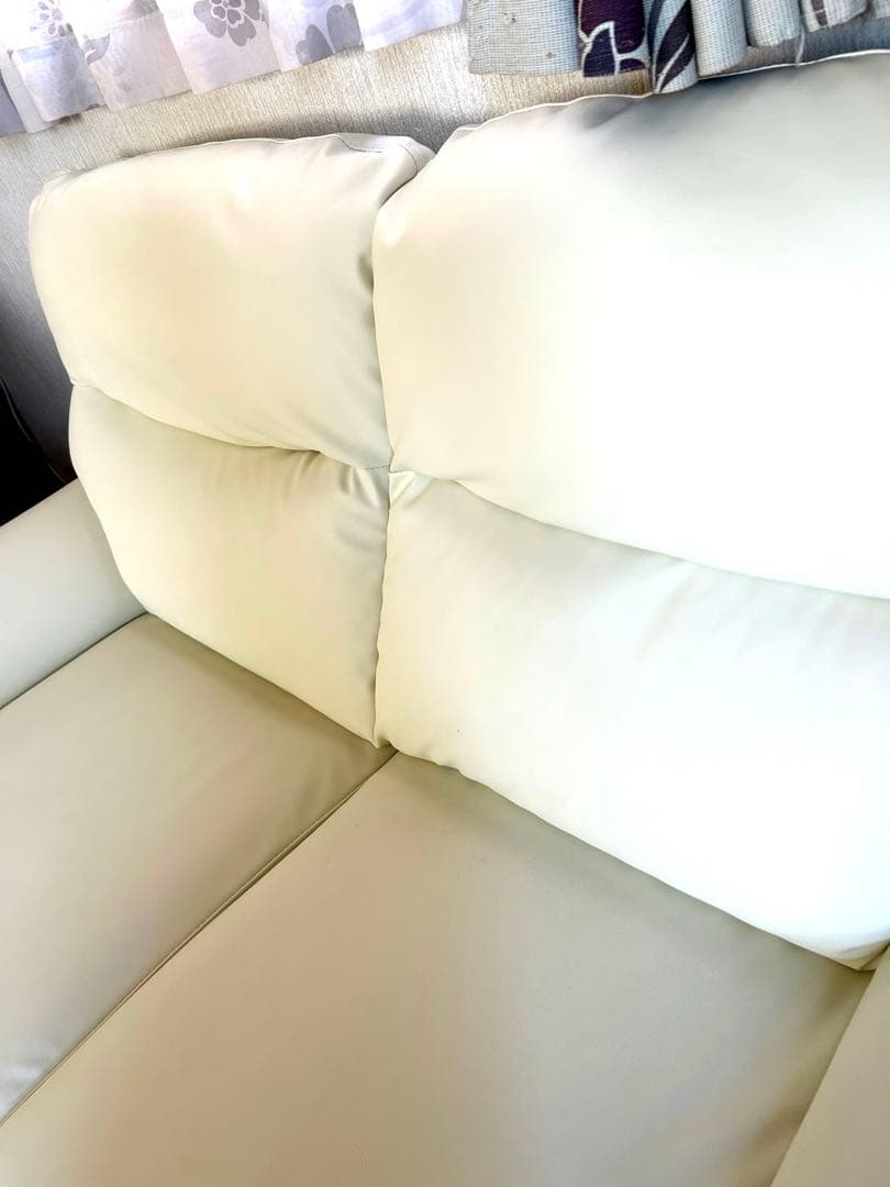 ニトリ　Nシールド　2人用ソファ　アイボリー　合皮