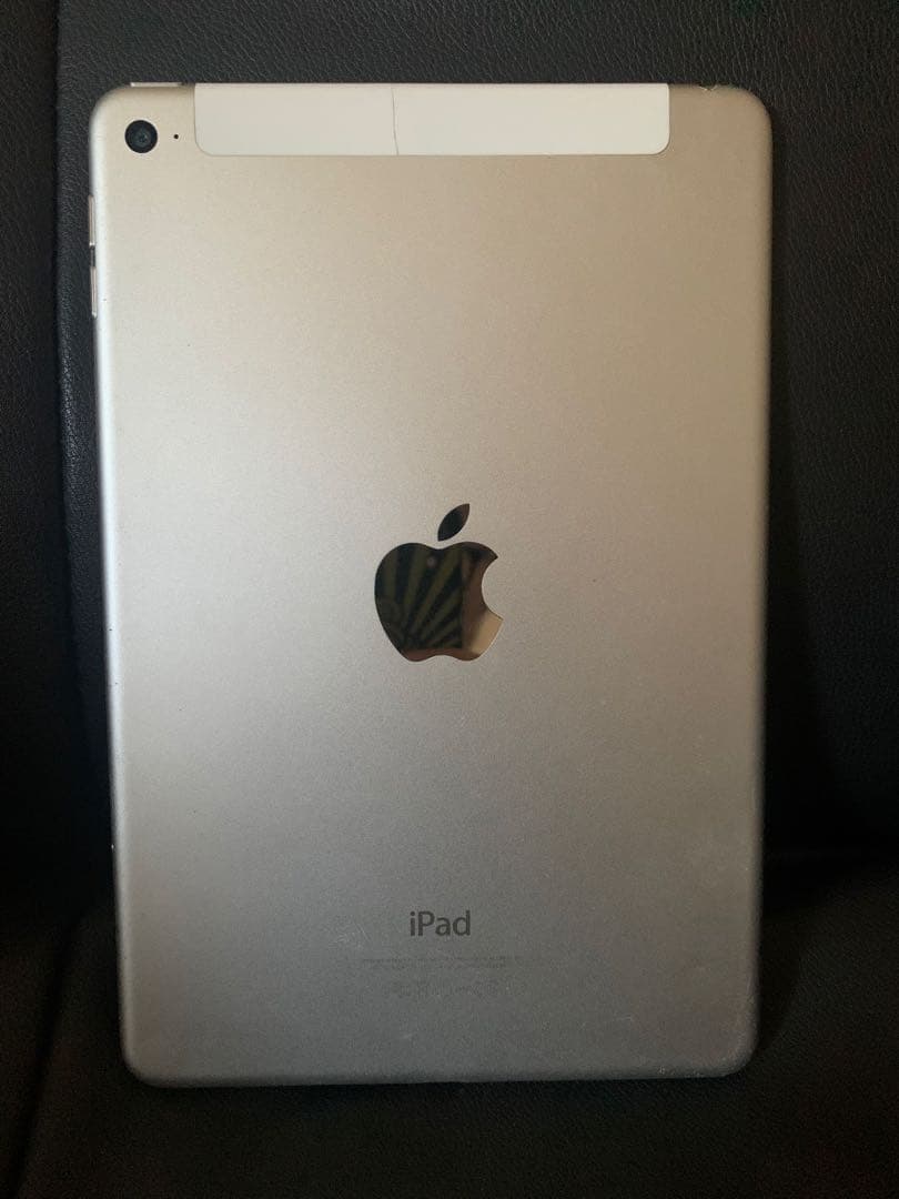 iPadmini4 128GB Wi-Fi + Cellular 【ジャンク】