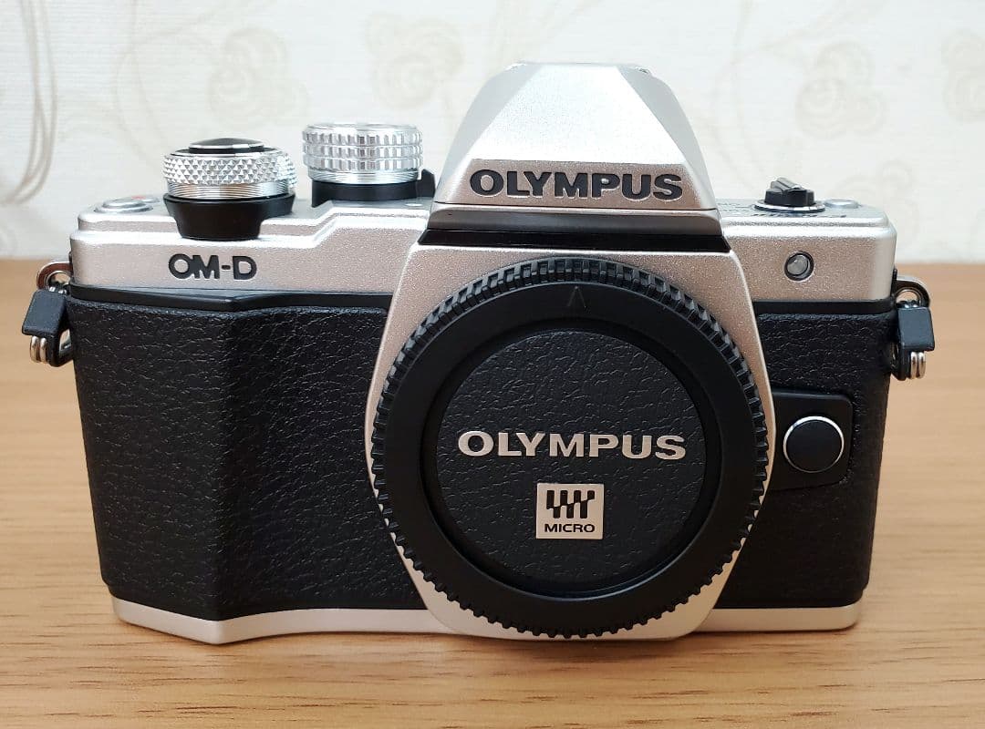 tetunobar　 sakichi様購入　OLYMPUS OM-D E-