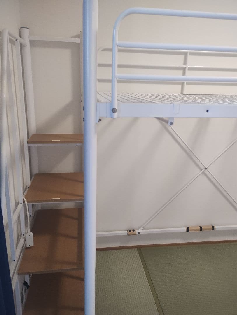 ホワイト パイプロフトベッド 収納棚付き