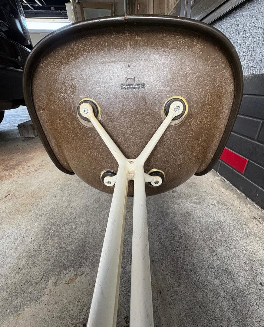 ハーマンミラー イームズ シェルチェア ラフォンダ ベース ラフォンダチェア