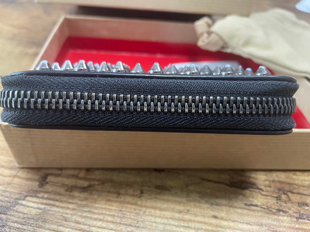 Christian Louboutin（クリスチャン・ルブタン）ケース