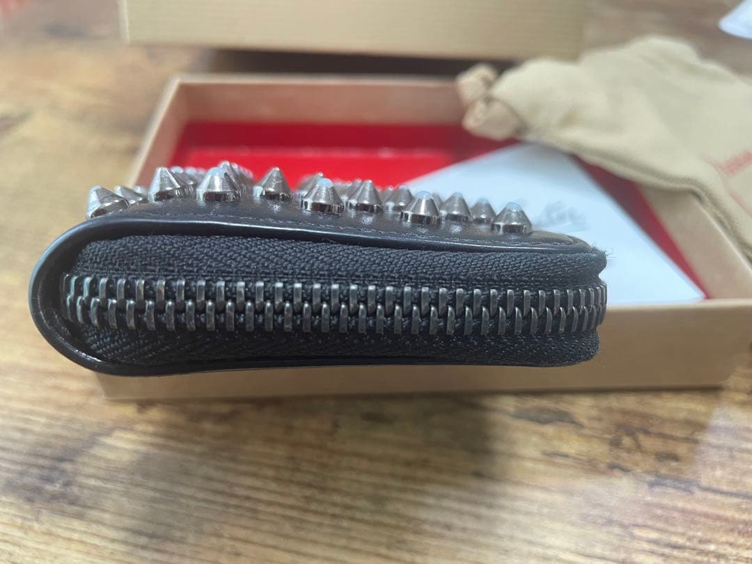 Christian Louboutin（クリスチャン・ルブタン）ケース