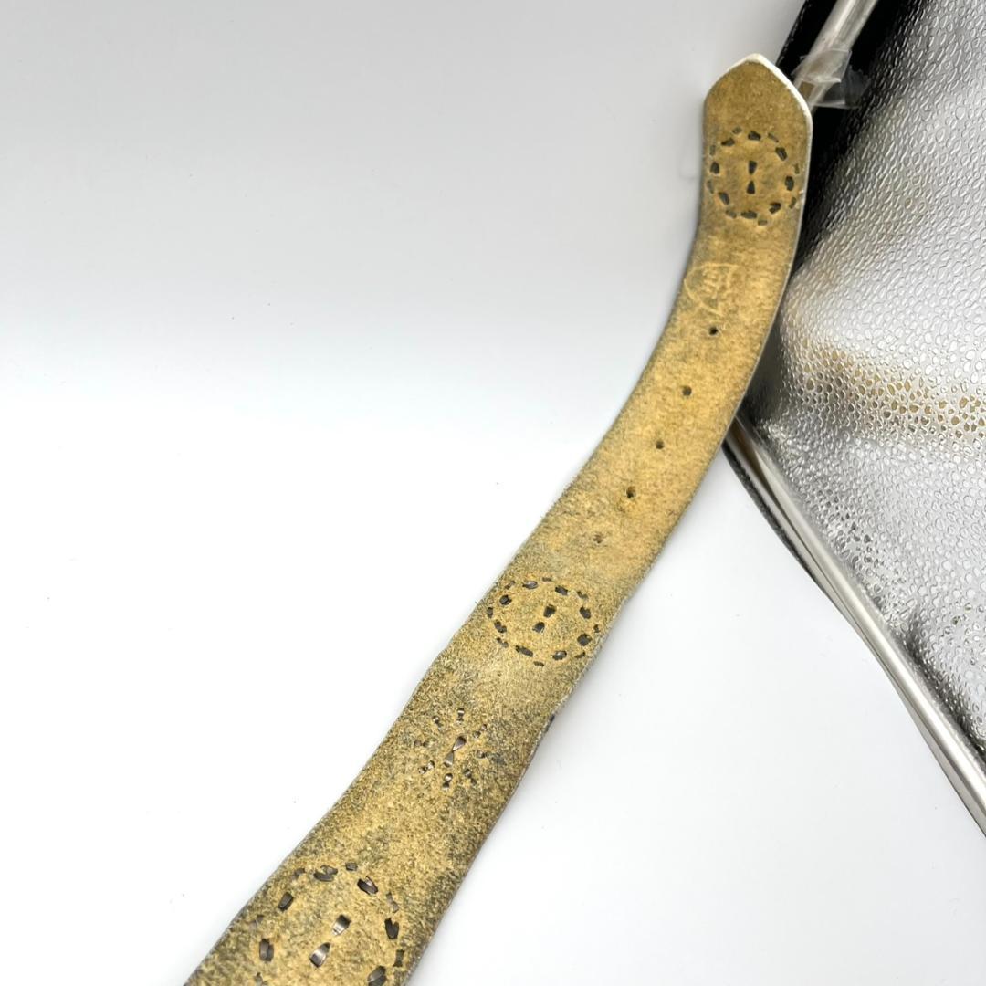 HTC エイチティーシ ベルト ビジュー スタッズ 装飾 レザー ロゴ金具