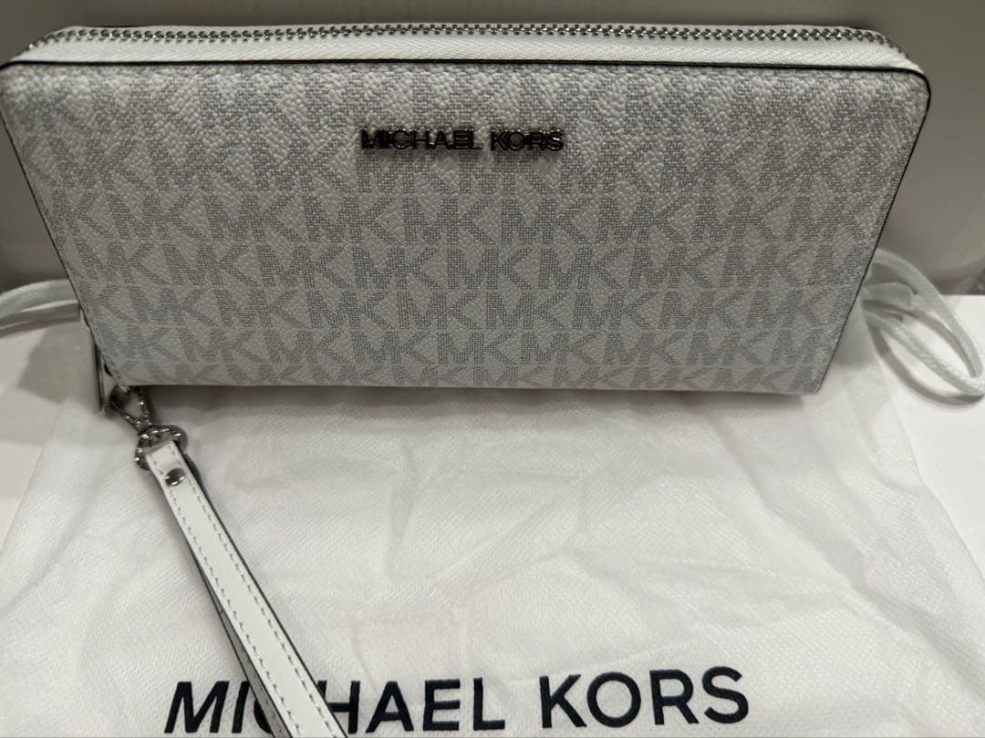 MICHAEL KORS ロゴ入り長財布 ホワイトシグネチャー