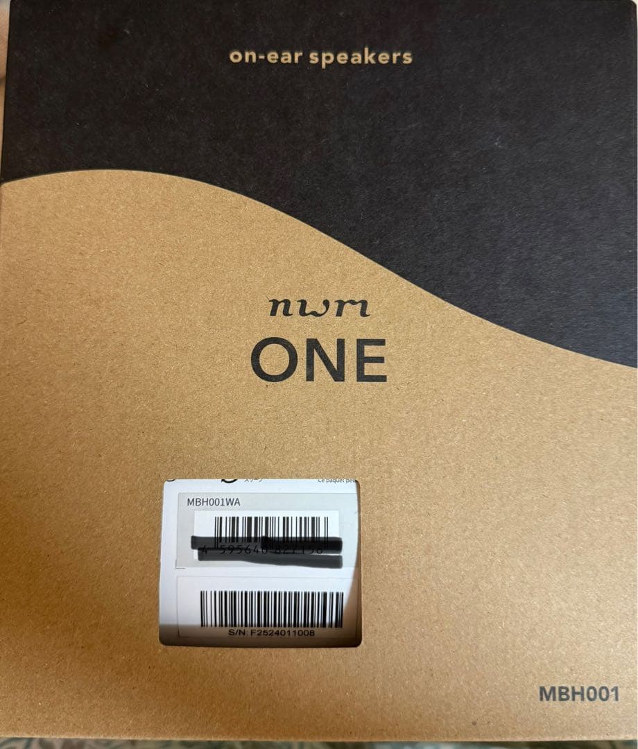 【新品未使用】nwm One イヤホン ライトグレー｜超軽量＆高音質