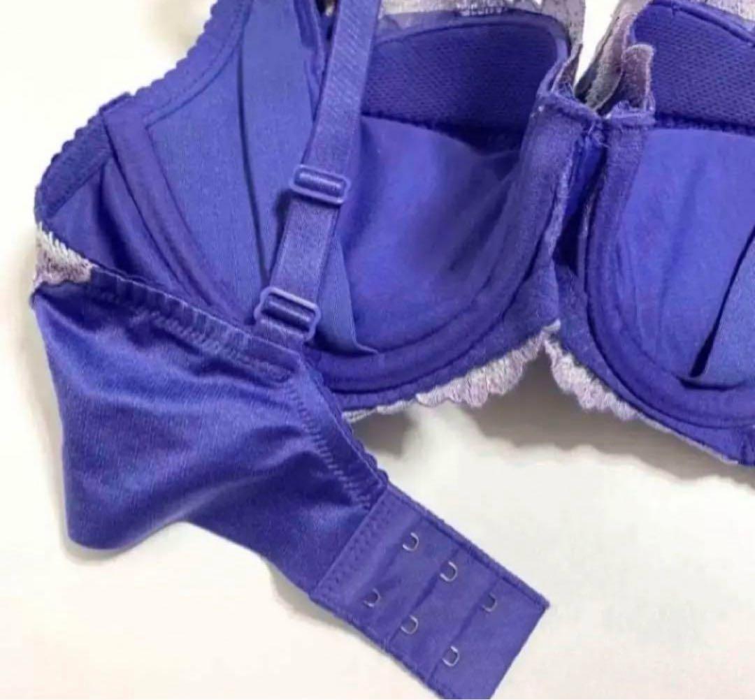 C70M トリンプ 天使のブラ プレミアム 魔法のハリ感 チューリップ パープル