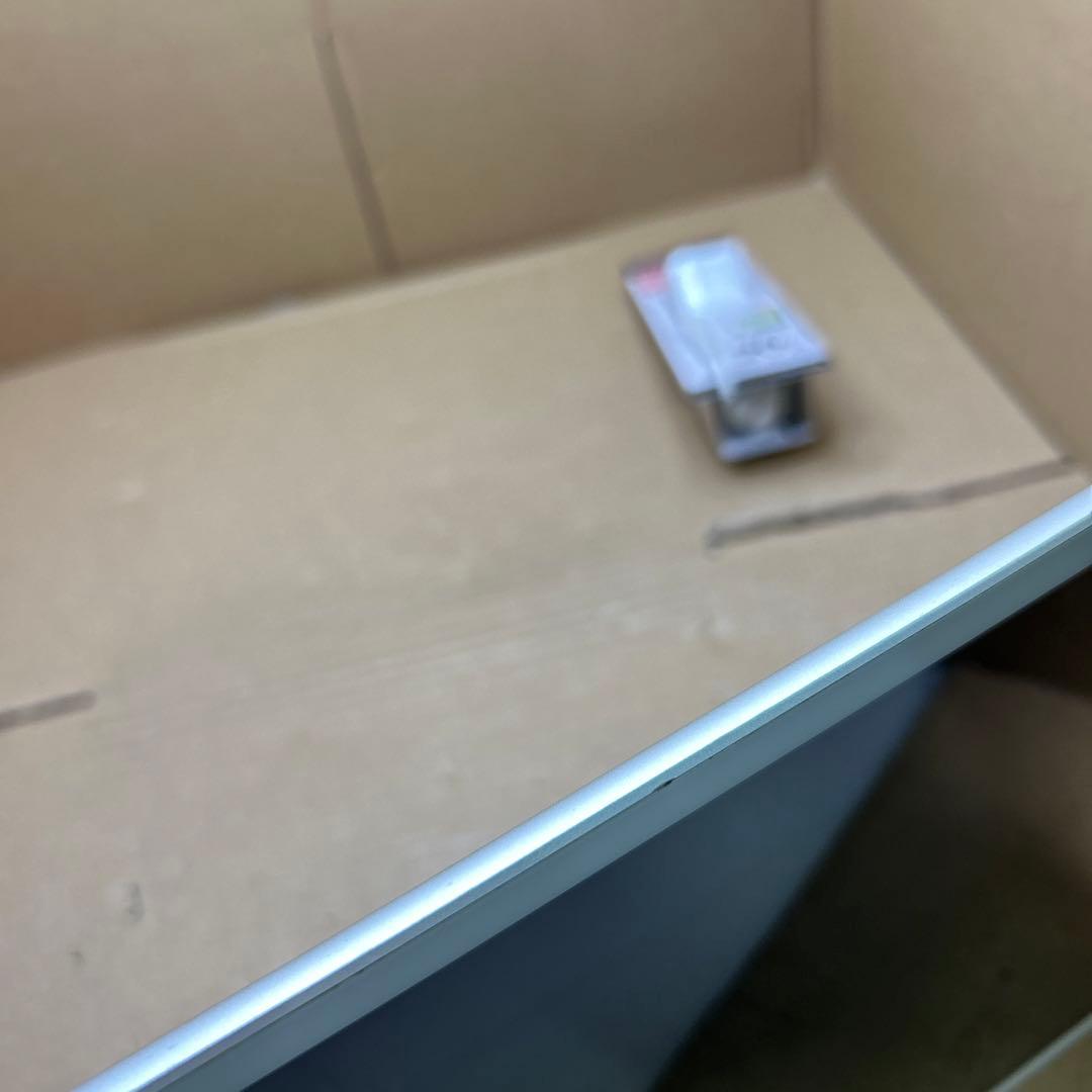 iPad 32GB cellular+wifi 第７世代　バッテリー100%