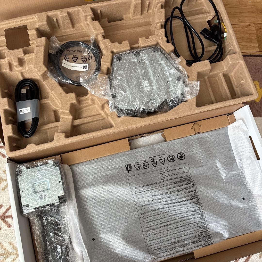 Dell 24 ゲーミングモニター G2422HS