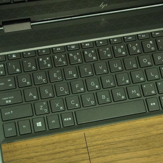 中古美品★2019年モデル Ryzen3-3300U/SSD256GB/8GB