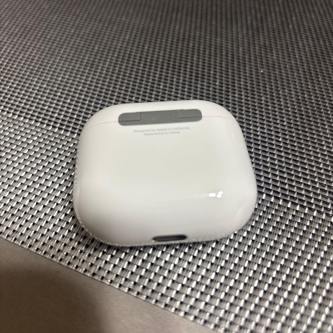 AirPods 4 本体 ノイズキャンセル非搭載