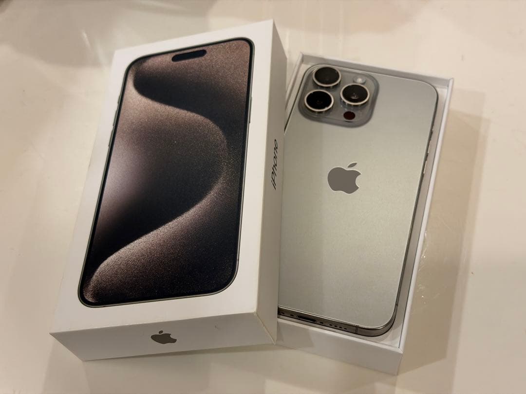 Apple iPhone 15 Pro MAX ナチュラルチタニウム 512GB