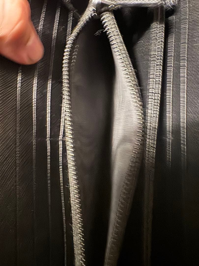 PRADA 長財布　プラダ ラウンドファスナー　サフィアーノ