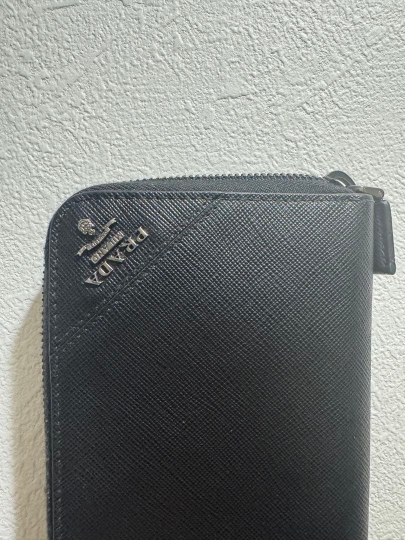 PRADA 長財布　プラダ ラウンドファスナー　サフィアーノ