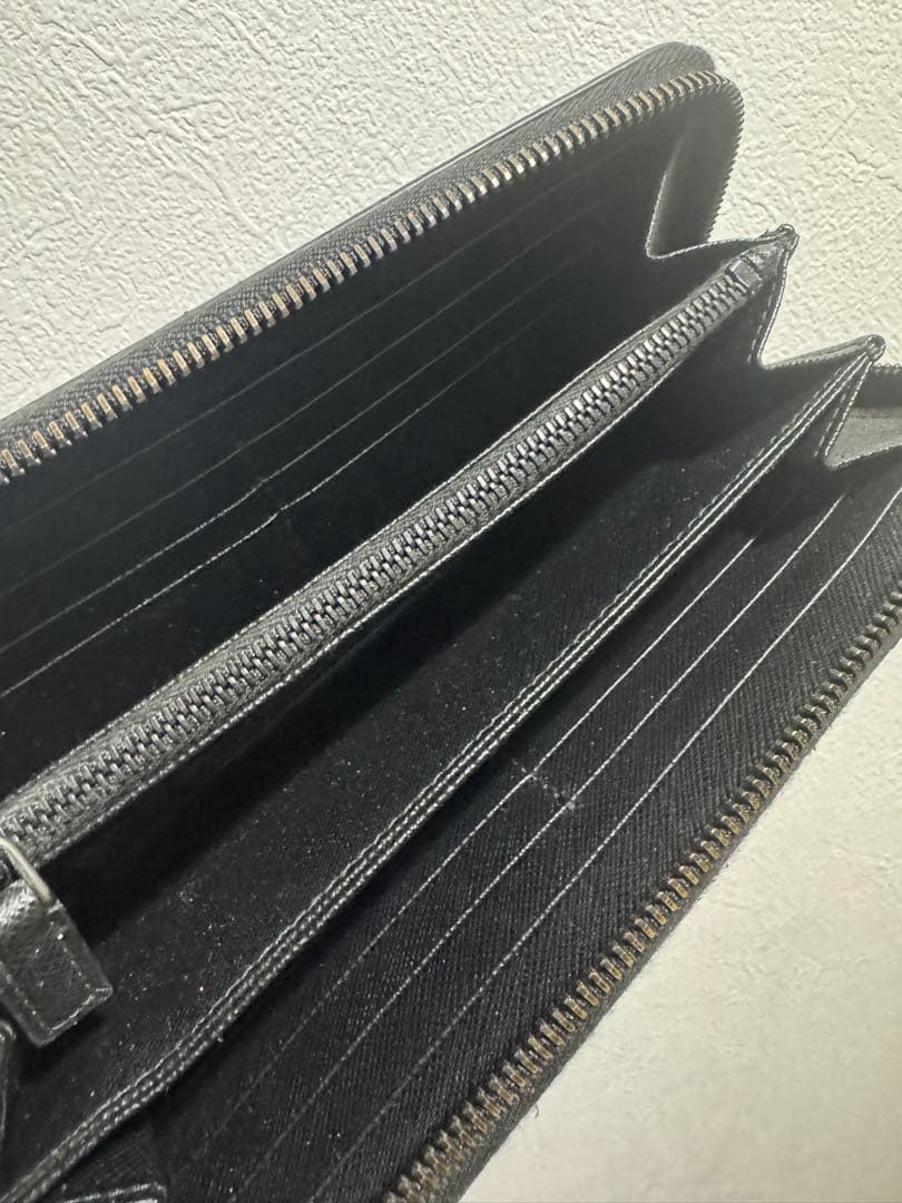 PRADA 長財布　プラダ ラウンドファスナー　サフィアーノ