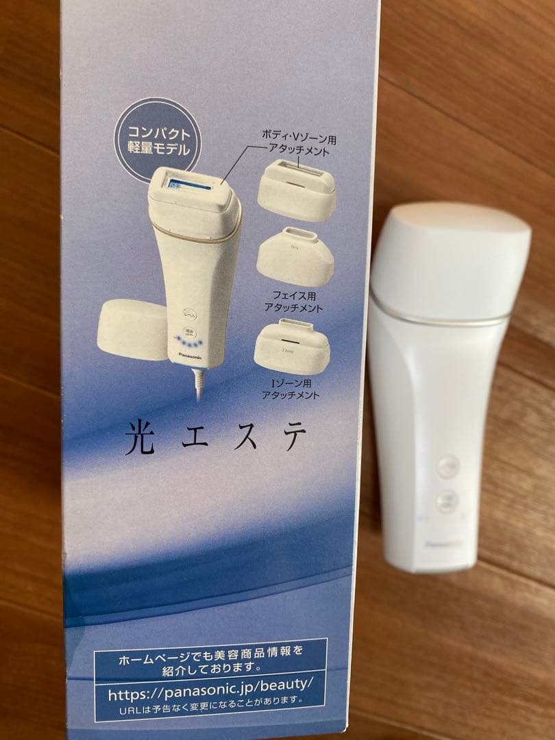 【美品】パナソニック 光美容器 光エステ コンパクトモデル ES-WH77