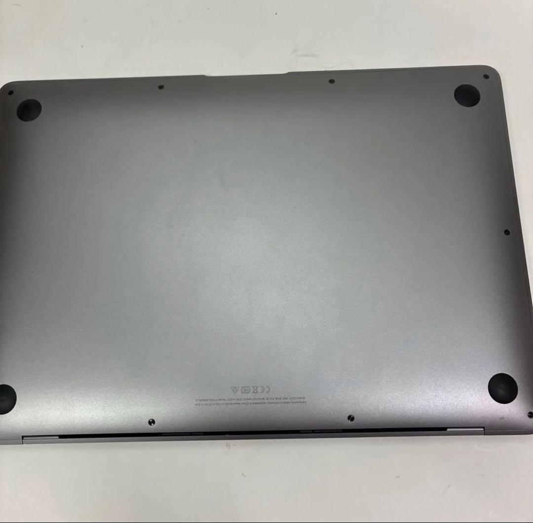 MacBook本体 Apple MacBook Air (M1, 2020)