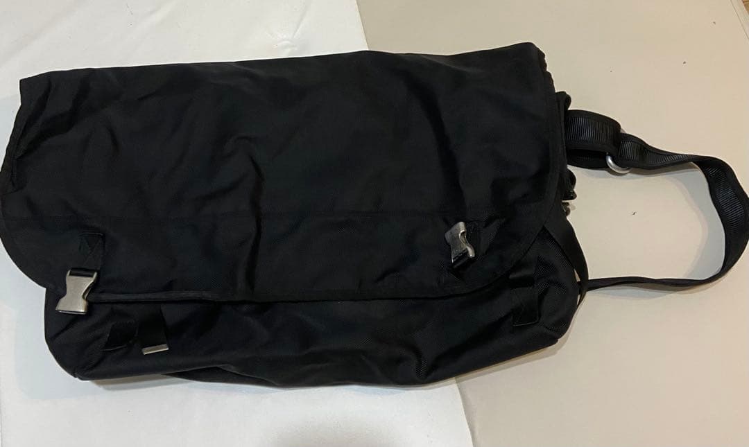 【LORINZA】メッセンジャーバッグ　ロリンザ