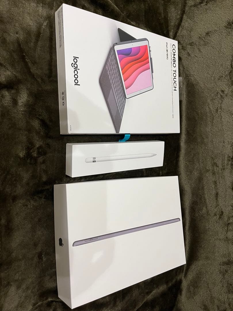 iPad・Apple pencil・Logicoolキーボード