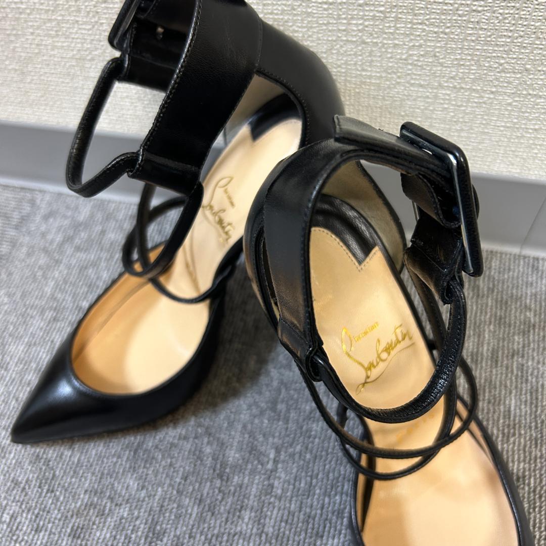 Christian Louboutin クリスチャンルブタン　ブラックハイヒール
