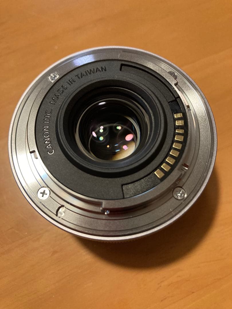 超美品　Canon EFM 22mm 単焦点　パンケーキ　レンズ　シルバー