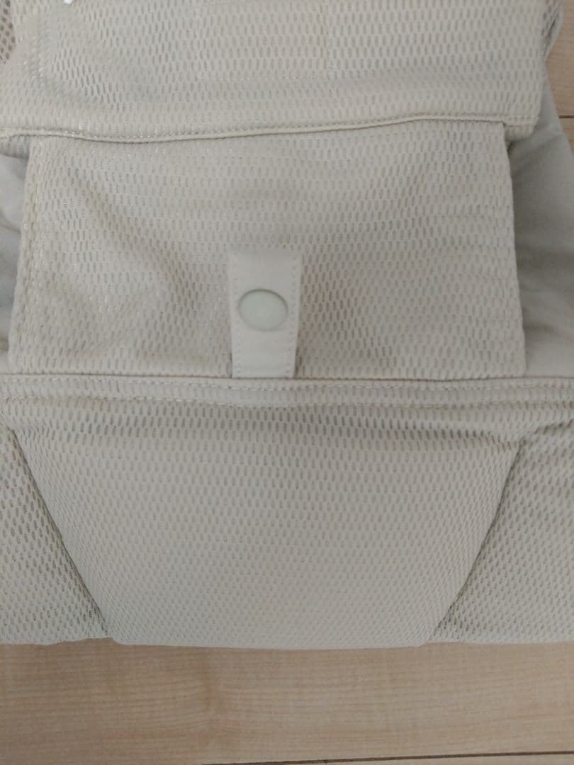 グリーンレーベルリラクシング　ピトレスク 抱っこ紐 ベージュ