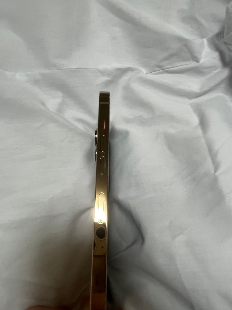 iPhone 13 Pro ゴールド