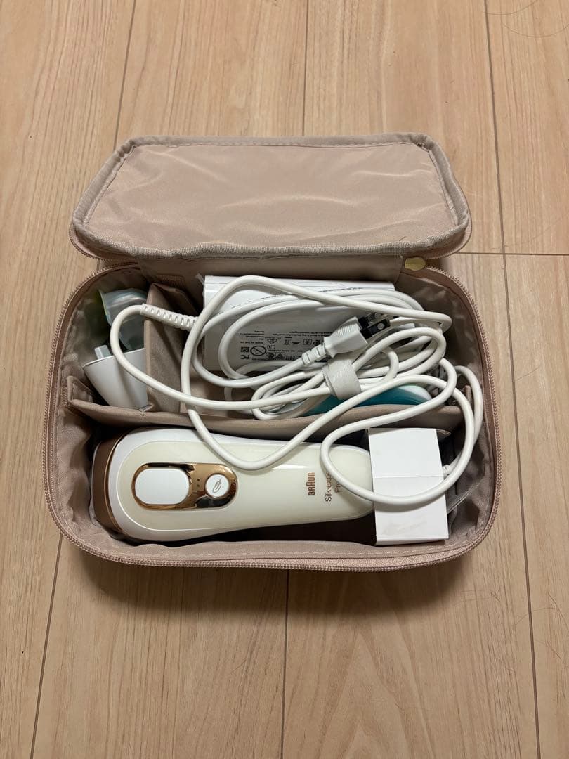 BRAUN 脱毛器 収納ケース付き