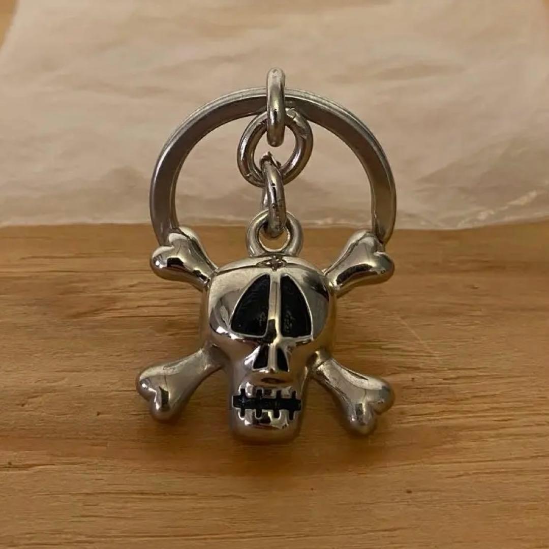 【未使用・美品】STUSSY スカル キーホルダー ステューシー スカルボーン