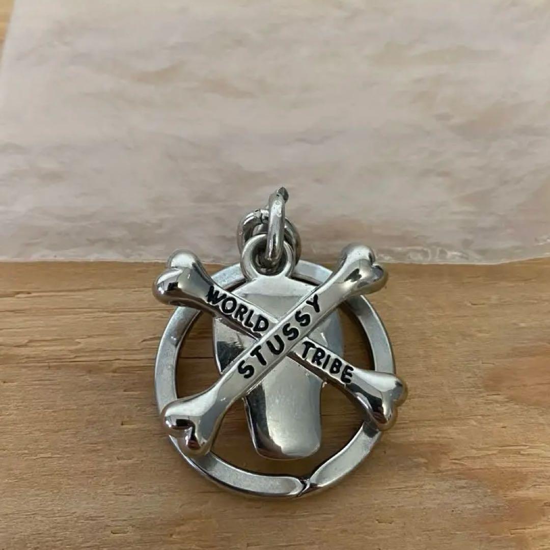 【未使用・美品】STUSSY スカル キーホルダー ステューシー スカルボーン