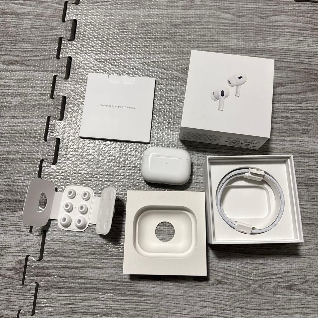 AirPods Pro 第二世代本体 ホワイト 充電ケース付き